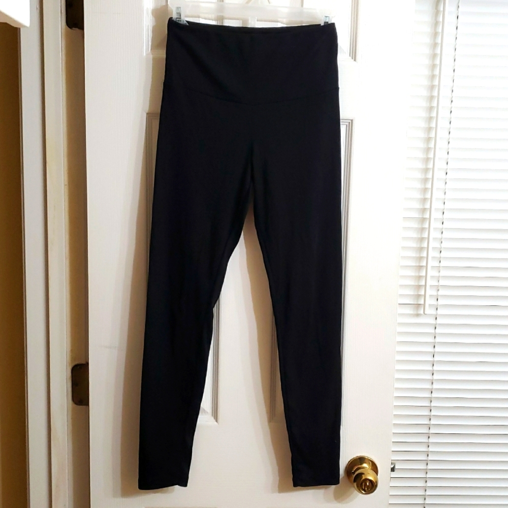 Black petite yoga/workout/everyday leggings size small